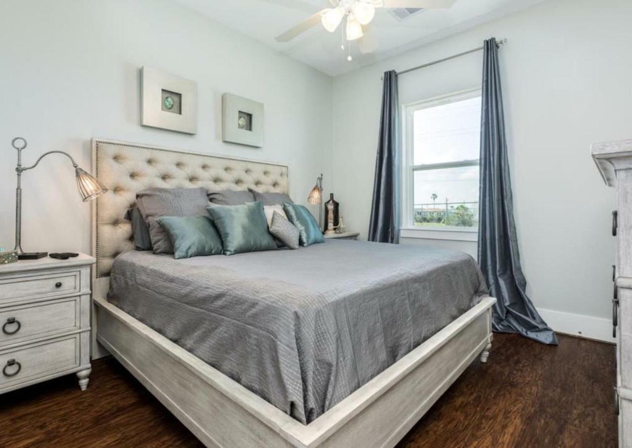 Beachfront Bliss Galveston Exterior photo